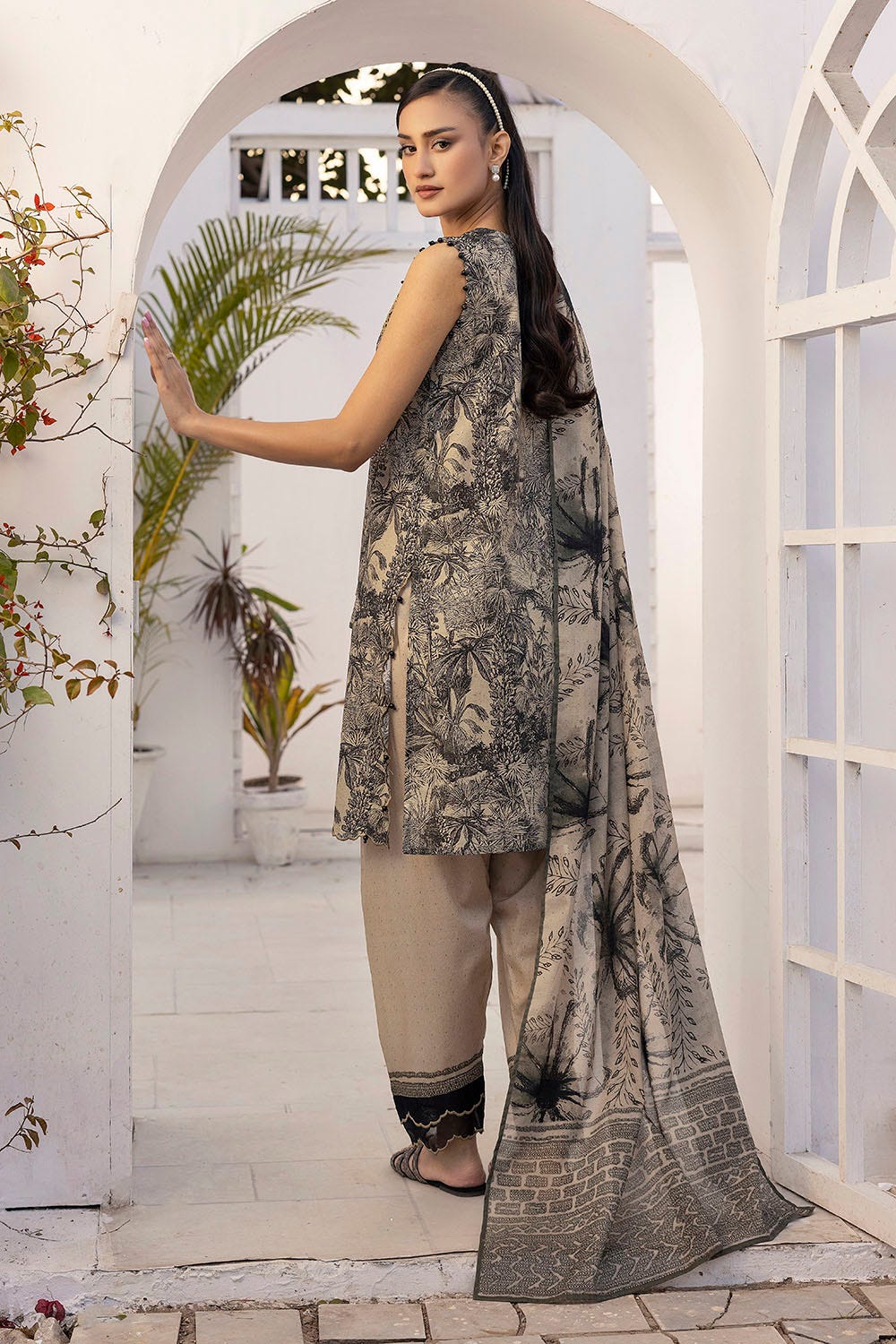 Gul Ahmed Summer Lawn'25 CL#52431-A