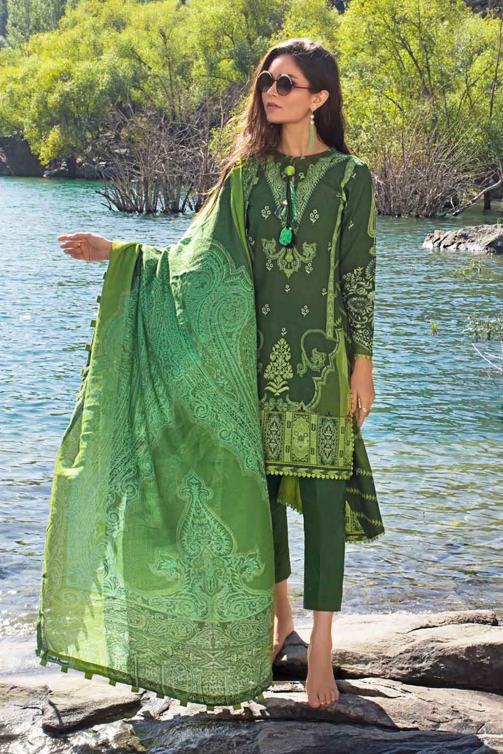 Gul Ahmed Winter Collection`21 PVS # 12014