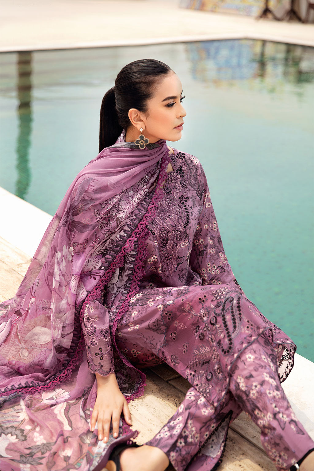 Ramsha Rangrez L/Lawn'25 Vol-6 D#609