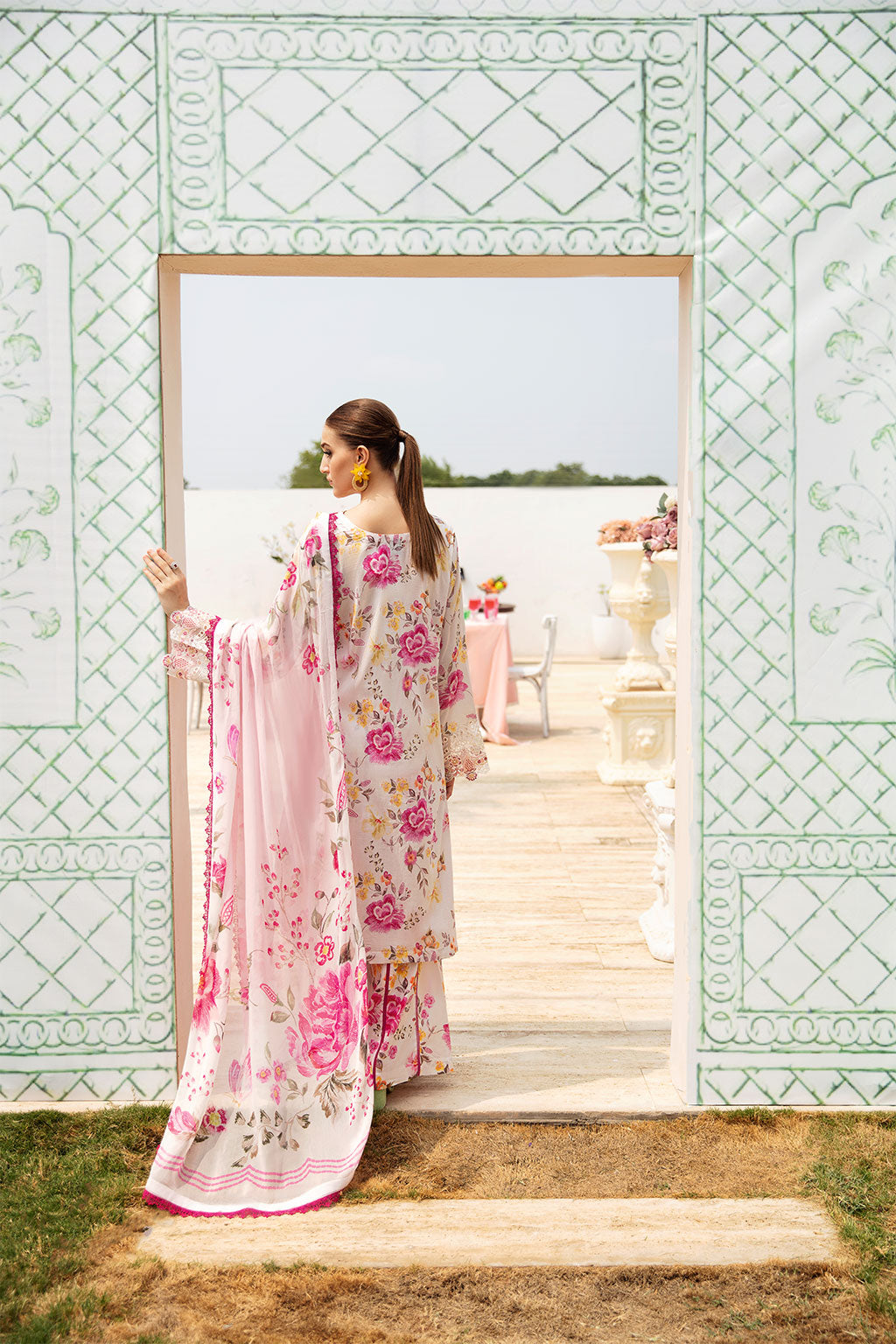 Ramsha Rangrez L/Lawn'25 Vol-6 D#608
