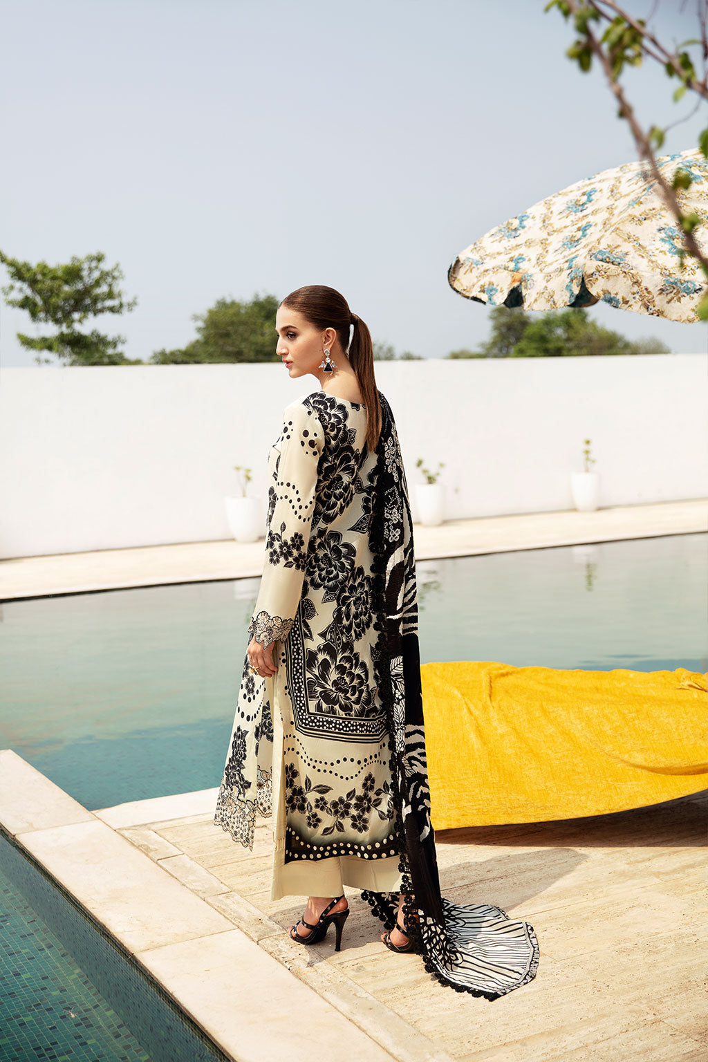 Ramsha Rangrez L/Lawn'25 Vol-6 D#602