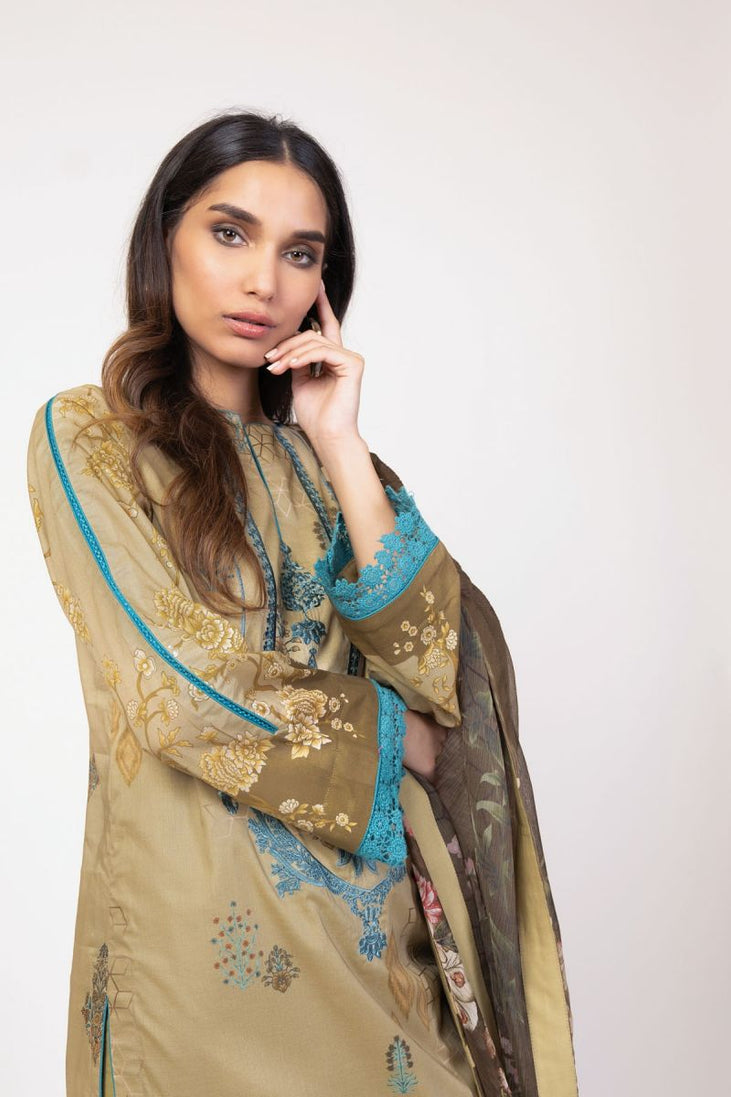 Al Karam Spring Summer`22 SS#7.1 Beige