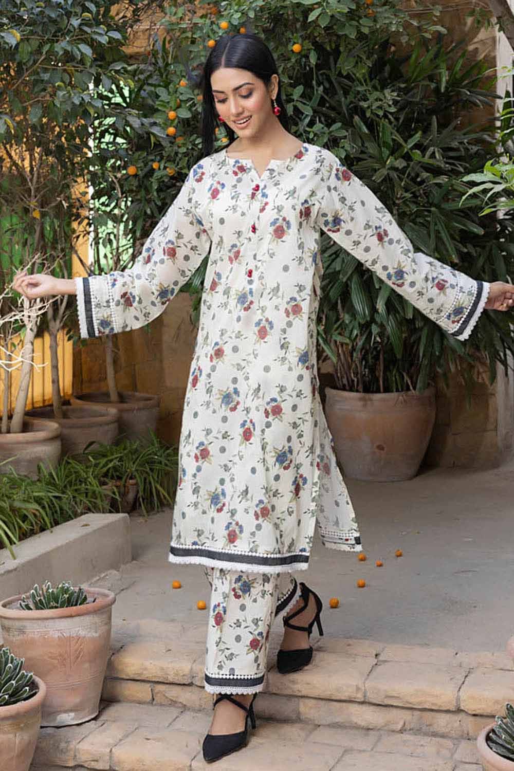 Gul Ahmed Lawn`23 TL#32052 A