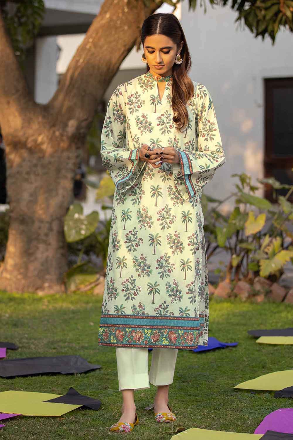 Gul Ahmed Summer`22 TL-12003 B