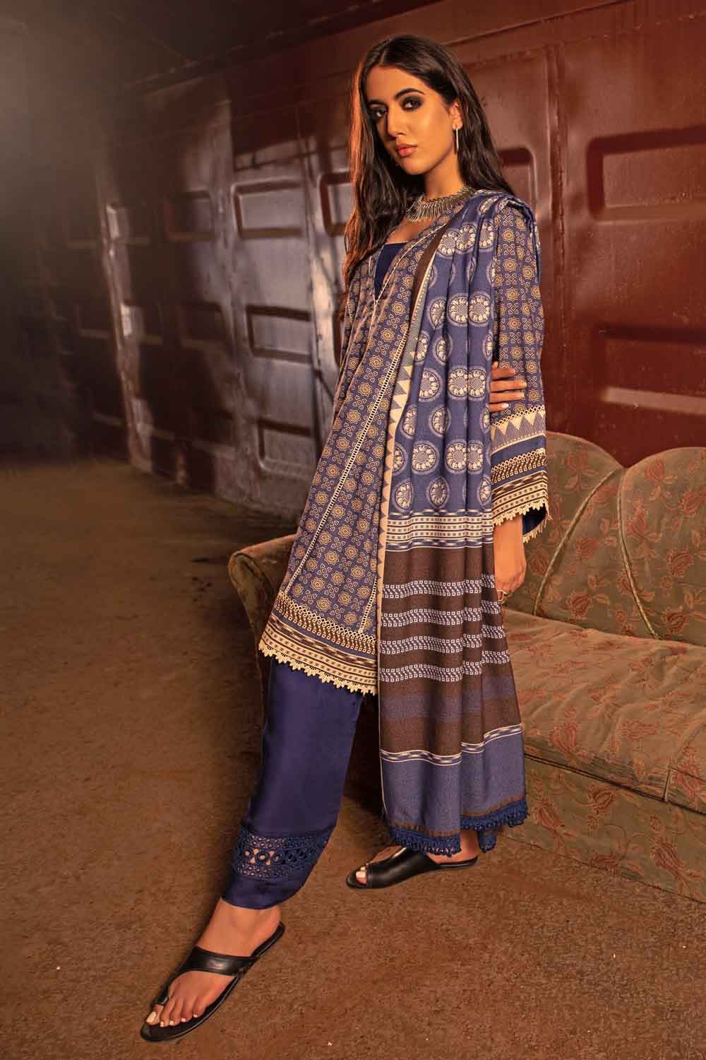 Gul Ahmed Winter Collection`21 AY # 12050 B